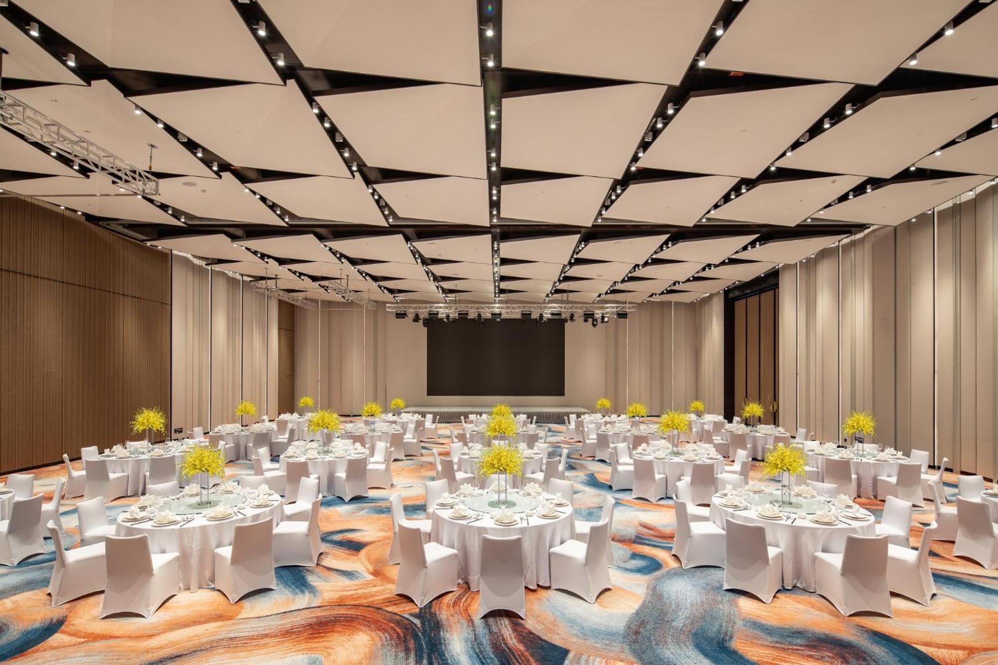& Yalong Bay Hotel 5*