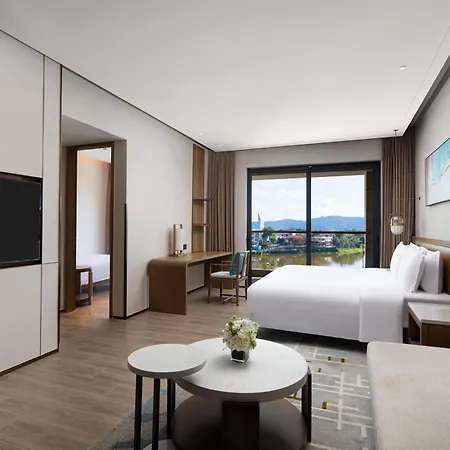 Holiday Inn & Suites Sanya Yalong Bay Exterior photo